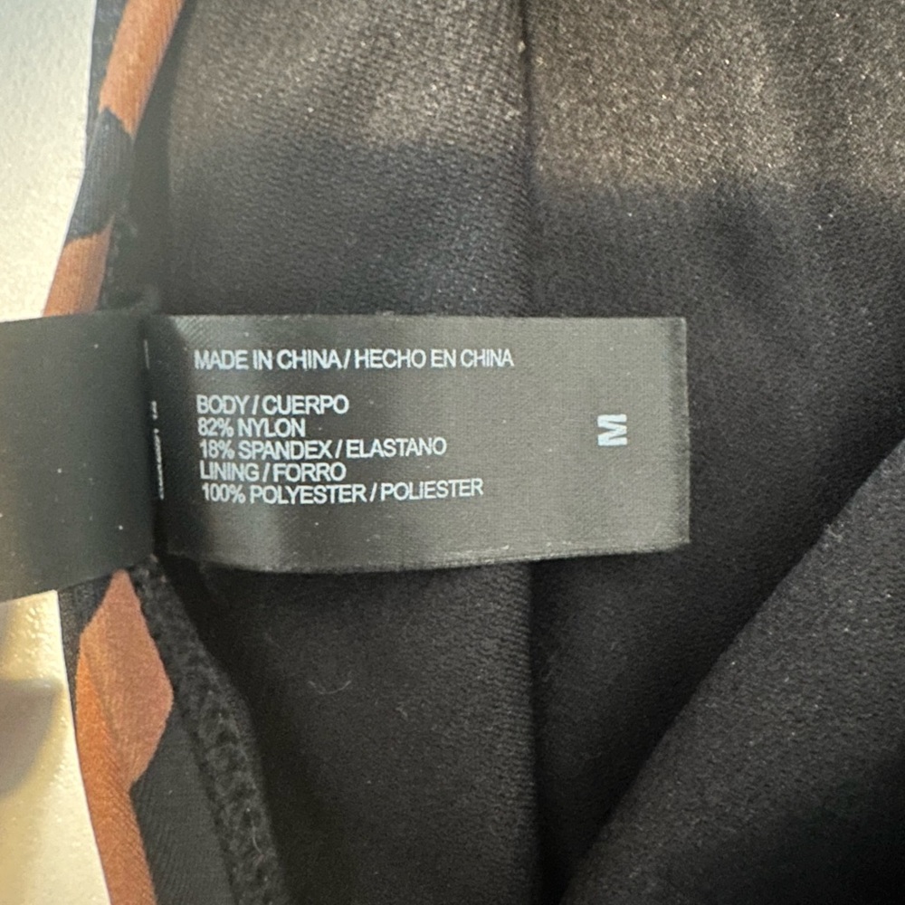 NWOT Hurley, one piece swimming suit - Picture 8 of 8